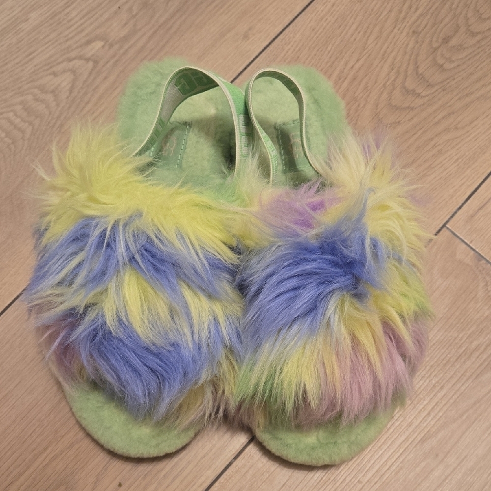 UGG Women's Fluff Yeah Slide Tie Dye slippers Sz 6
